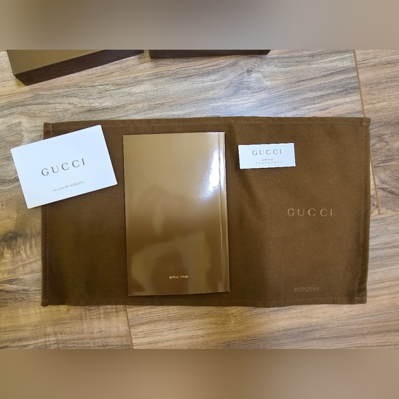 GUCCI KEY RING GUCCIOLI GREYHOUND DOROTHY - Picture 8 of 11